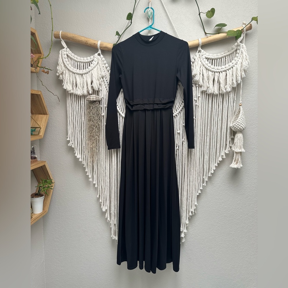 HALARA Mock-neck Long Sleeve Pocket Flare Maxi Casual Dress